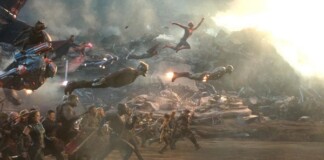 Anh họa sĩ dành 45 tiếng để vẽ bức tranh Endgame siêu to khổng lồ: Ai cũng mỉm cười thân thiện chứ không đánh nhau tán loạn như trên phim