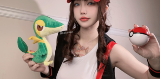 Biến hình thành nhà huấn luyện Pokémon, nữ coser có “tâm hồn” gần 1 mét hút ánh nhìn