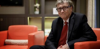 Bill Gates tiếp tục trở thành nạn nhân của “thuyết âm mưu” trên Facebook và YouTube