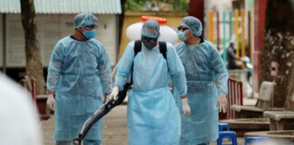 Bộ Y tế phát thông báo khẩn về lịch trình phức tạp của BN243: Đi giao hoa ở chợ, đi ăn giỗ, dự đám cưới