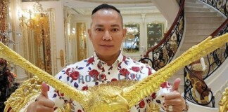 Chân dung đại gia xây biệt thự 300 tỷ, tiết lộ làm “chuyện ấy” 40 lần/tháng với 4 vợ, 16 bồ