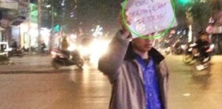 Chàng trai làm biển báo giao thông gây chú ý trên mạng