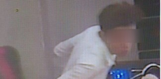 Choáng với thanh niên ăn cắp bê cả khay máy tính trị giá 16 triệu đồng của quán net tại Sài Gòn