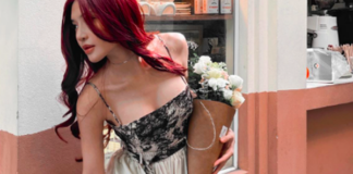 Cosplay Viper Mommy “bốc lửa”, hút hồn fan nam, danh tính gái xinh gây ngỡ ngàng