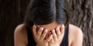 Dại dột tin tưởng “bạn trai” quen qua game, cô gái trẻ suýt nữa nhận cái kết đắng lòng chỉ vì một bức ảnh