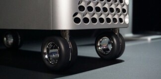 Đẳng cấp của Apple: Bánh xe đẩy Mac Pro giá hơn 9 triệu, khăn lau màn hình cũng phải qua 7749 bước để vệ sinh cho sạch