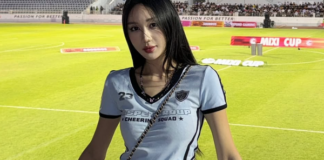 Danh tính hot girl xinh đẹp gây “bão” tại Mixi Cup, tưởng lạ hóa ra nàng thơ quốc dân!