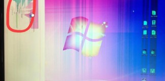 Đến chịu với game thủ nổi điên tự đấm vỡ màn hình rồi đăng đàn hỏi… hỏng cái gì