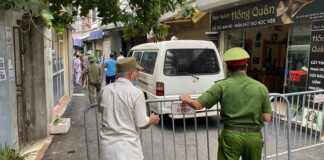 Hà Nội phong tỏa khu dân cư vì có trường hợp nghi nhiễm COVID-19