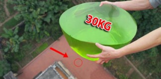 Học bà Tân Vlog, NTN nấu “thạch siêu to khổng lồ” nặng 30kg, rồi lại tiếp tục mang thả từ trên cao xuống khiến nhiều người phẫn nộ