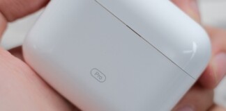 Hộp sạc tai nghe AirB của BKAV lộ xuất xứ Trung Quốc, giá 81.000 đồng/cái