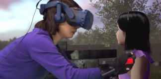 Không cầm nổi nước mắt, người mẹ gặp được con gái quá cố nhờ công nghệ VR