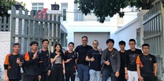 LMHT: “Team Flash không sai, anh chủ của SGD vừa nợ, quỵt lương vừa cào mặt ăn vạ”?