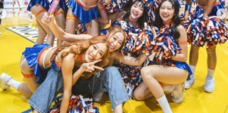 Loạt hình ảnh “khó chấp nhận” của nữ hoạt náo viên khiến người xem lo ngại về các nội dung trên MXH