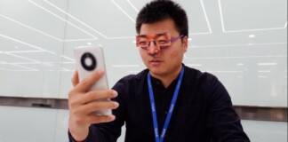 Một cặp kính giấy phá vỡ hệ thống nhận dạng khuôn mặt của 19 điện thoại Android, chỉ chịu thua trước iPhone