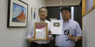 Quảng bá công ty, lãnh đạo trở thành ngôi sao TikTok