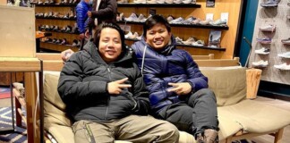 Rộ bằng chứng drama Khoa Pug “cạch mặt” Johnny Đặng chỉ là DIỄN XUẤT, giọng tỷ phú kim cương còn vang lên ở vlog đi trốn ở Alaska?