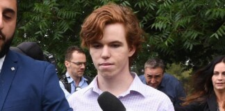 Streamer đánh bạn gái đang mang thai trên sóng hiện đã nhận án, nhưng cộng đồng vẫn vô cùng bức xúc