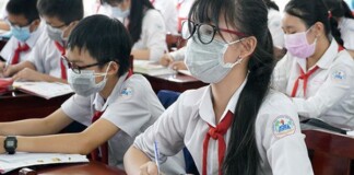 Thông báo mới nhất về đề xuất nghỉ học đến tháng 4 mới quay lại, lùi lịch thi THPT của TP.HCM và thời gian đi học của Hà Nội