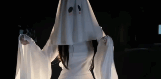 14 triệu lượt xem cô gái cosplay ma nữ, chỉ 9 giây nhưng đủ siêu lòng fan nam