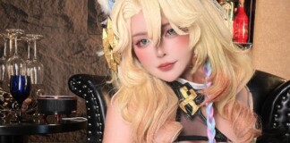 Chỉ khoe bộ móng mới, cô nàng “top server” làng cosplay cũng khiến cộng đồng xuýt xoa
