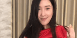 Fan nữ MU kéo áo, nhảy sexy sau chiến thắng của đội tuyển yêu thích