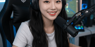 Không có kỹ năng chơi game đỉnh, nữ streamer xinh đẹp vẫn được yêu thích nhờ sở hữu một điều