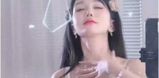 Không thể rời mắt khỏi 30 giây khoe vũ đạo mê đắm của nữ coser xinh đẹp