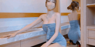 Làm clip thay đồ ngay trên sóng, nữ YouTuber gợi cảm bị chỉ trích mạnh, lượng follow tăng chóng mặt