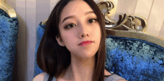 Mặc áo có cổ quá rộng, nữ streamer bất ngờ lộ khoảnh khắc “hớ hênh” khi lên sóng, CĐM chỉ trích mạnh mẽ