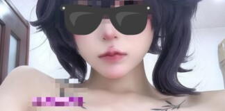 Sốc nặng với trang cá nhân của nàng coser nóng bỏng, nhận về nhiều ý kiến trái chiều